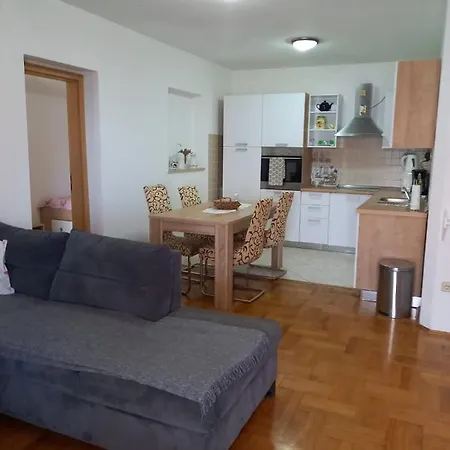 Afrodita Apartment *